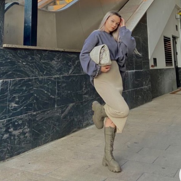 Zara khaki waxed lace up lug sole boots - Picture 2 of 15